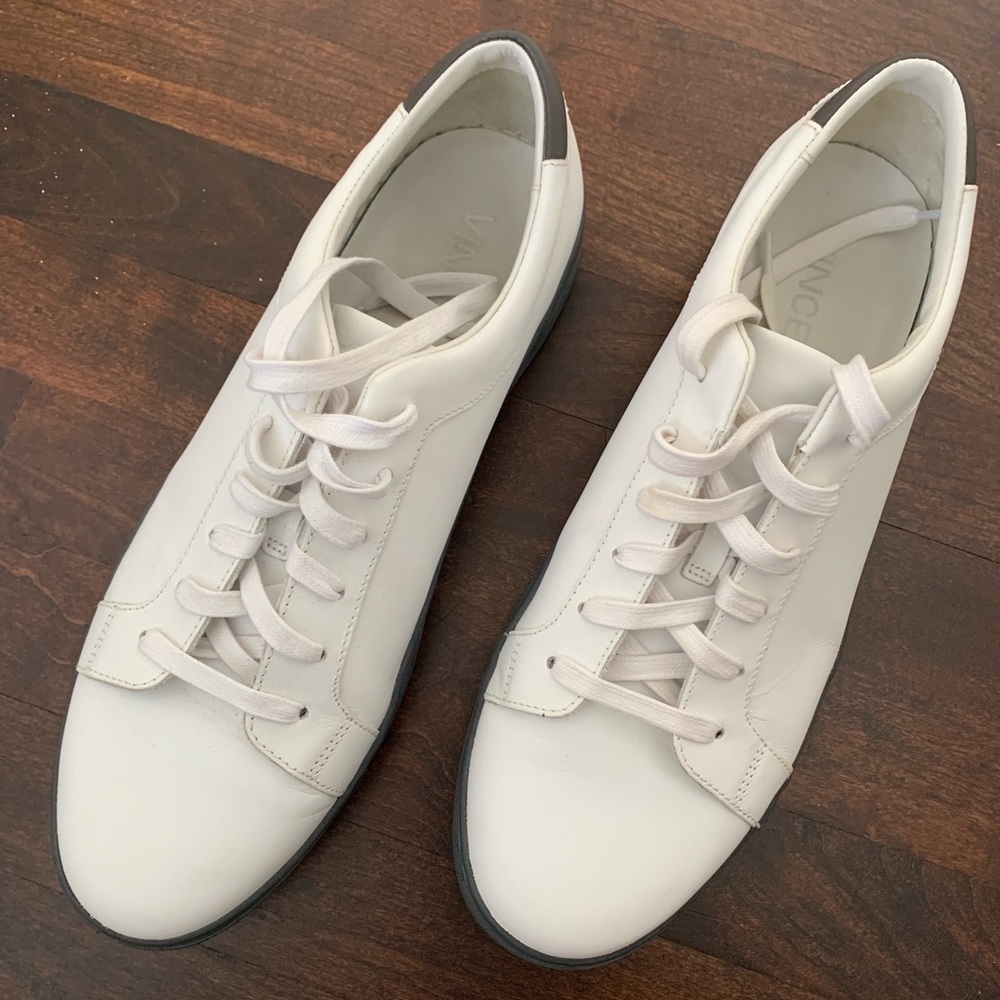 Vince Men’s white leather sneakers ▪️SOLD▪️